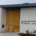 Prison de Troyes-Lavau : “TEMU” fournisseur officiel de nos portes